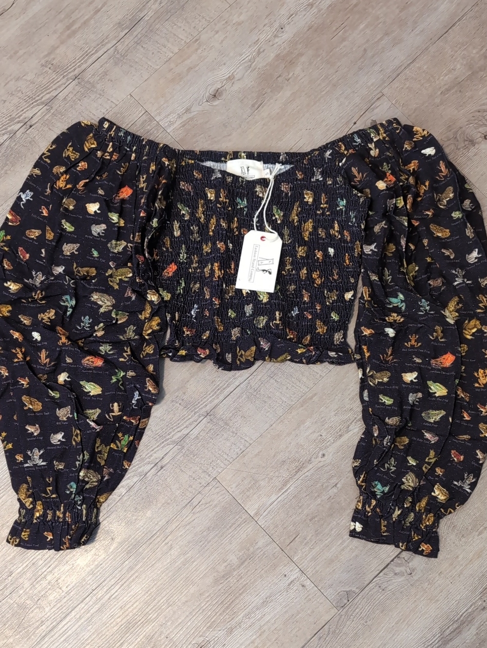 Fashion Brand Company Women’s Black Floral Long Sleeve Top- S